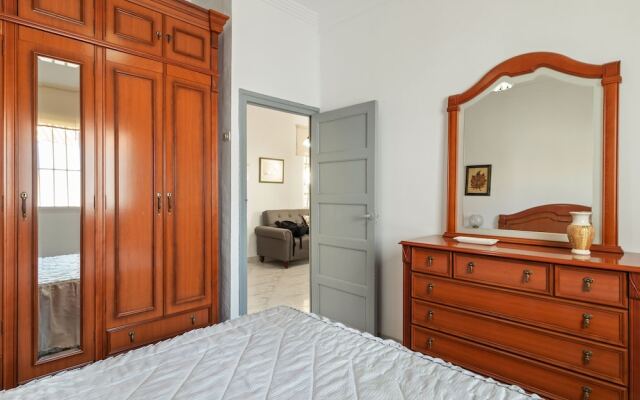 Cozy Holiday Home in Málaga near Beach