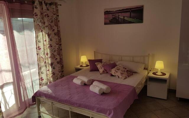 Trapeza Apartment and Studio