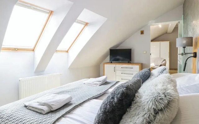 Avangard by Baltic Home