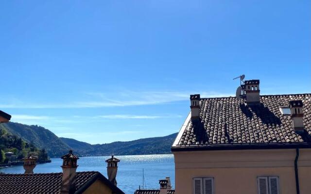 Emily's - by MyHomeInComo