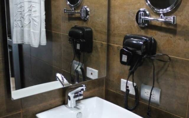 Hotel Colombians Suite