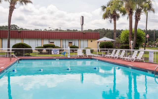 Super 8 by Wyndham Hardeeville