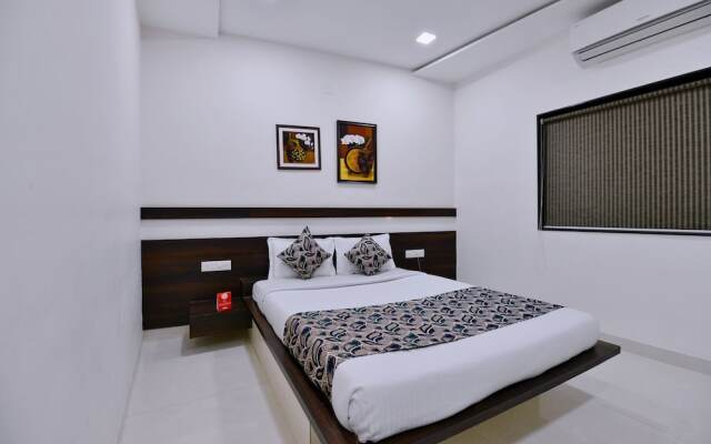 OYO 8022 Hotel Sunil Inn