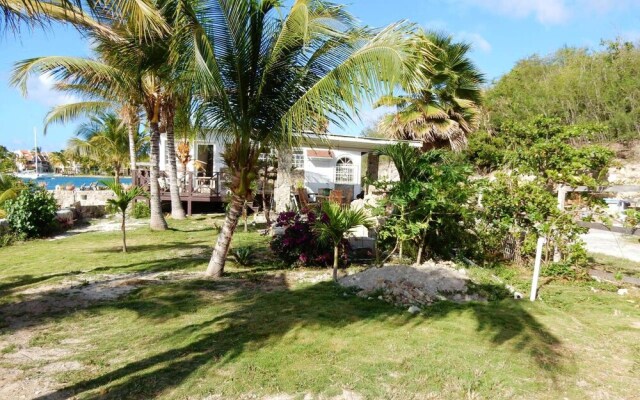 House with One Bedroom in Saint-Martin, with Wonderful Sea View, Furnished Garden And Wifi - 100 M From the Beach