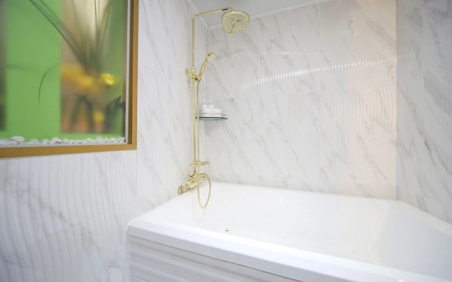 Masan First Class Hotel