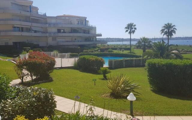 Appartement Juan-les-Pins antibes piscine et mer a 200m