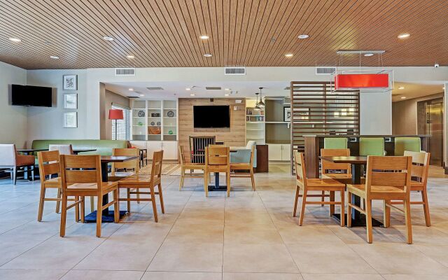 Ramada by Wyndham Houston Westchase