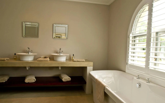 Country House at Kay & Monty
