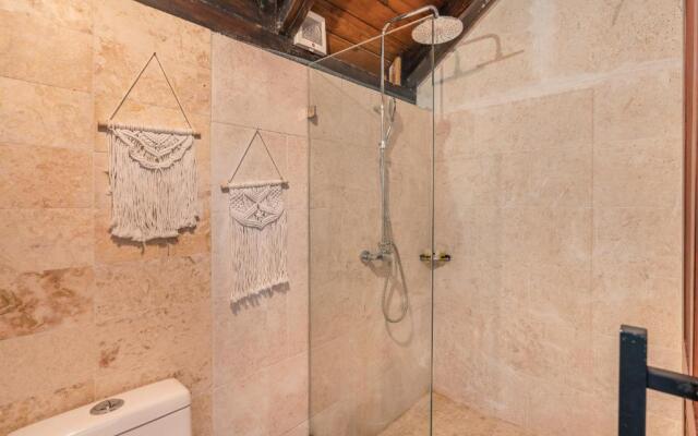 3BR Villa at Green Village AC1
