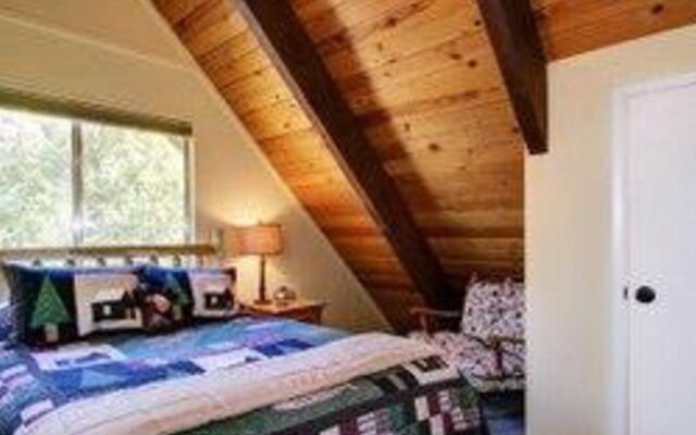 Lodge Pole Pine Cabin by RedAwning