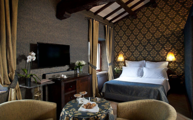 Castel Porrona Relais & Spa