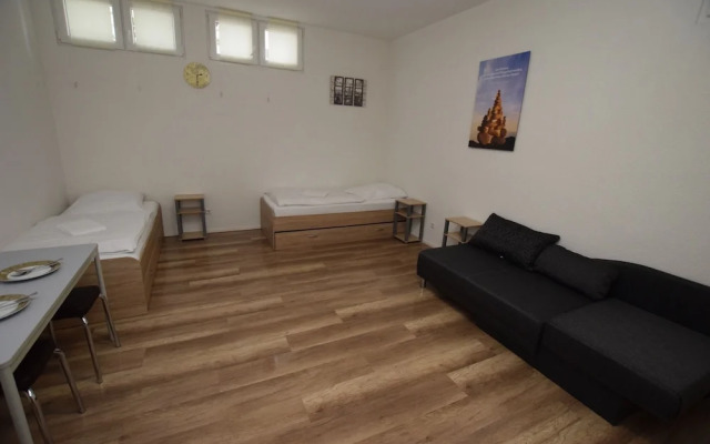 AB Apartment 20