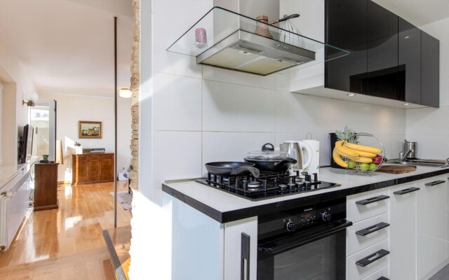 Awesome Home in Malinska With Wifi and 3 Bedrooms