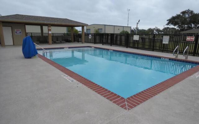 Motel 6 Rockport, TX