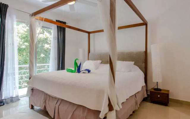 Rioja Playacar by ChezPlaya