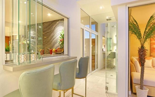 Clifton YOLO Spaces – Clifton Private Beach Villa