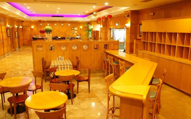 Oriental Hotel