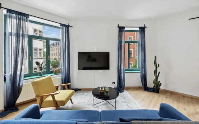 NEW Vintage Chic Apartment