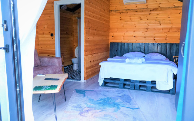 Adesa Bungalow Hotel