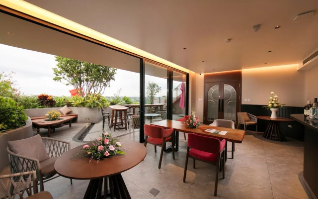 Hanoi Riverview Boutique Hotel & Apartment