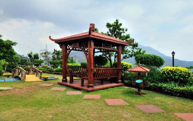 Mapple Hermitage Bhimtal