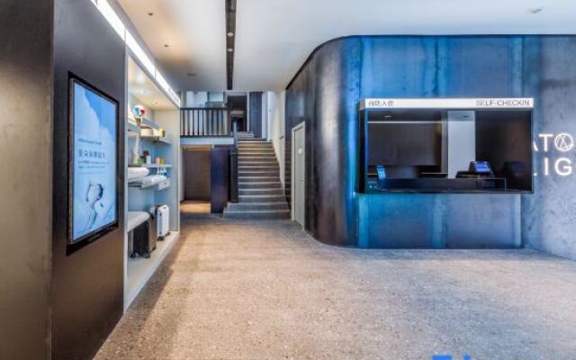 Tianjin Five Avenue Xiaobalou subway station Light House Hotel