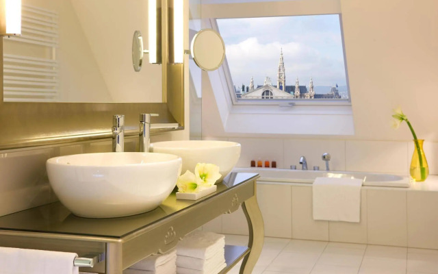 Steigenberger Hotel Herrenhof