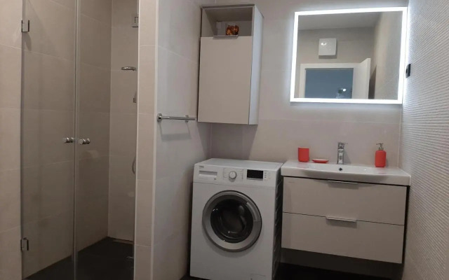 Seaview APARTMENTS HOJA