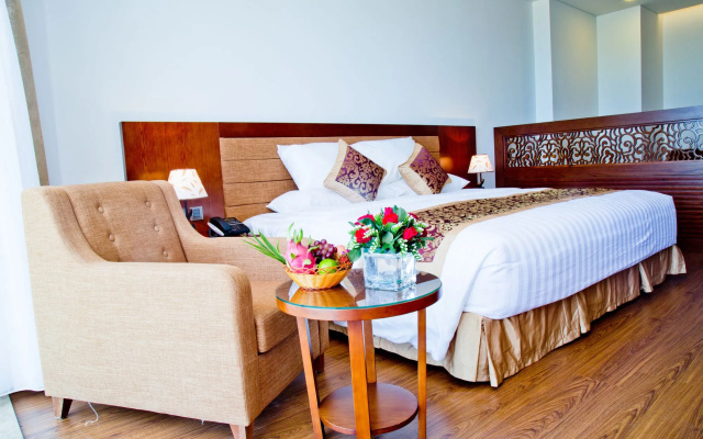 Gold Coast Hotel Resort & Spa