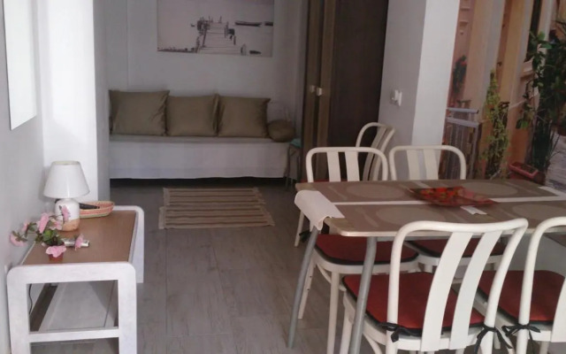 Madamme Curie Apartment