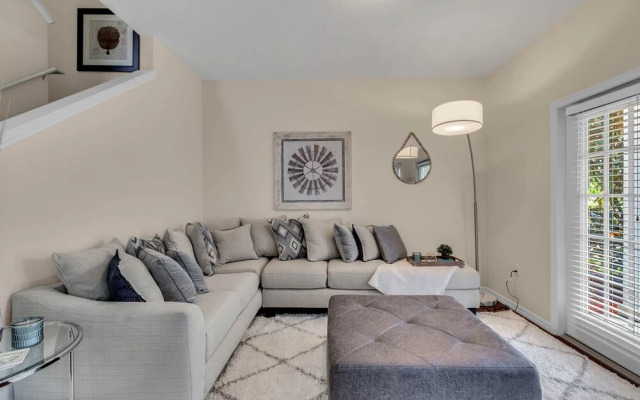 Lucaya Village 2903 Bld 15-101