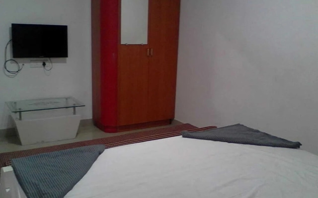 Hotel SR Residency