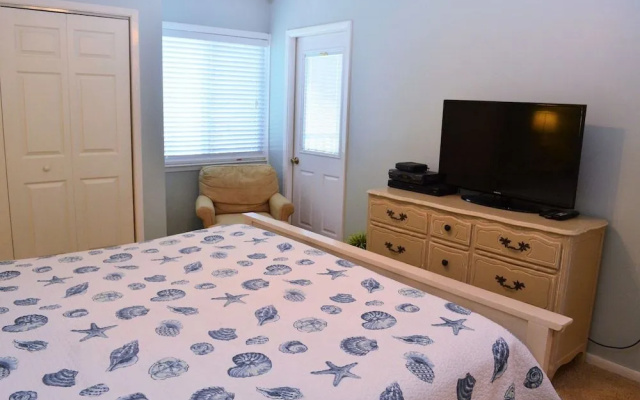 Gulf Shore Condo #517 2 Bedrooms 2 Bathrooms Condo by Redawning