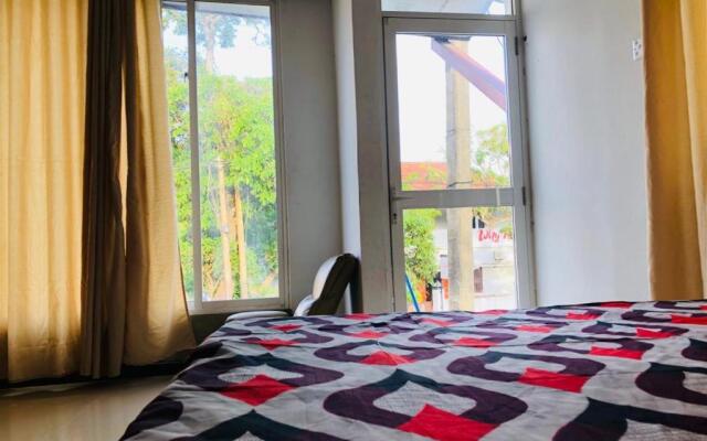 Akee Guest