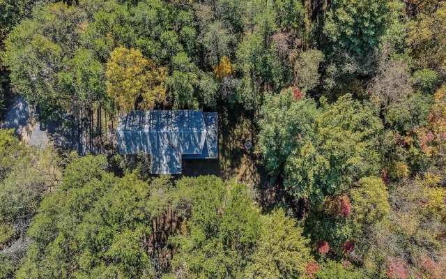 Mountain View Hideaway- A Fun Time Away!