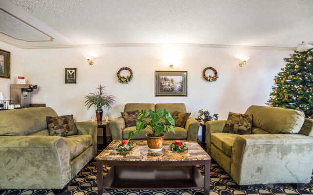 FairBridge Inn & Suites Sunnyside