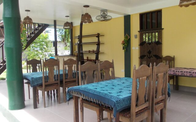 Eddie's Beach Resort Siargao