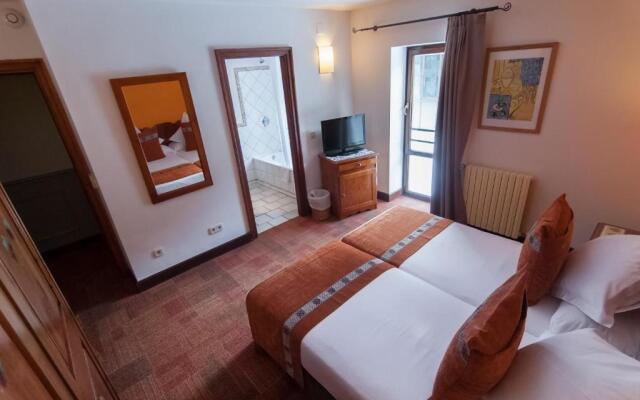 Hotel y Apartamentos Vilagaros