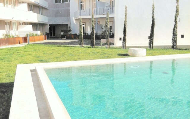 RH OLARIAS 19 Swimming Pool and View