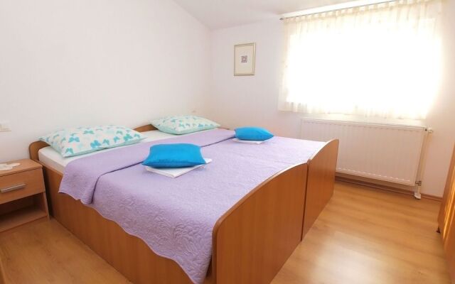 Apartment 719