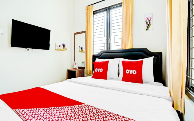 OYO Life 90211 I-sidji Inn