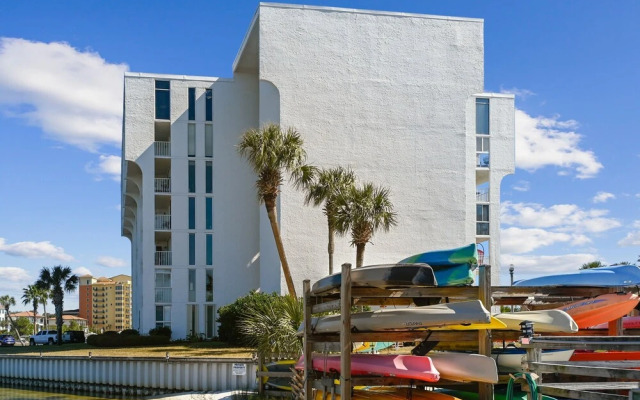 Dolphin Point 103b 2 Bedroom Condo by RedAwning