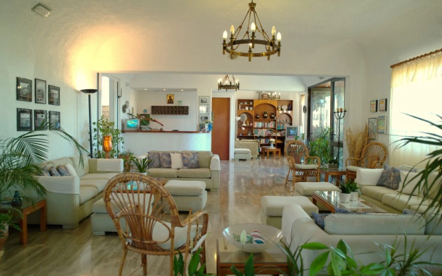 Altis Hotel