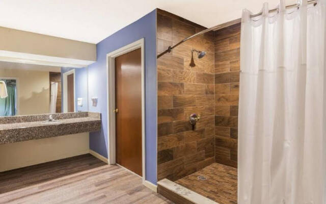 Days Inn Franklin Nashville