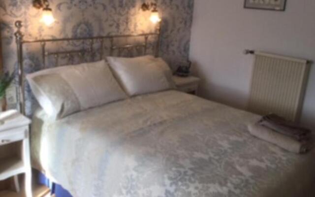 Le Jardin de Rose 24 FEUILLEBERT Romagne 86700