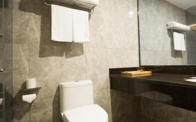 Book & Life Hotel