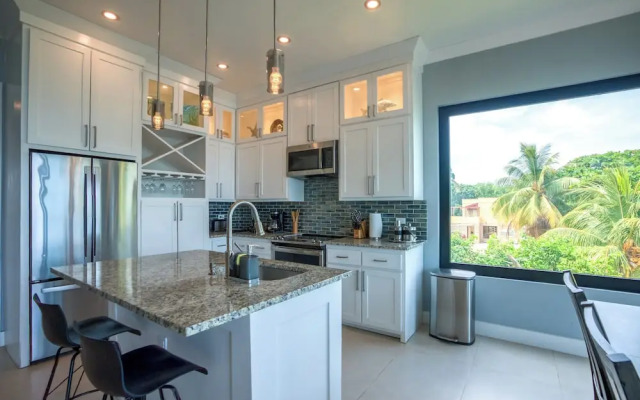 Sunset Gecko Condos - Unit 1A