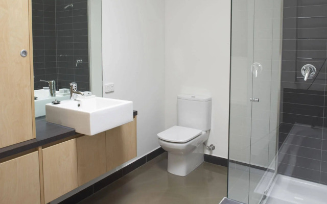Aquabelle Apartments