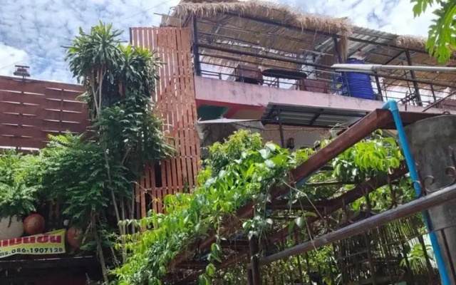 Adchara Mansion - Hostel