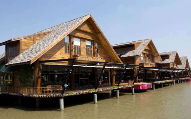 White Sand Beach Residences Pattaya